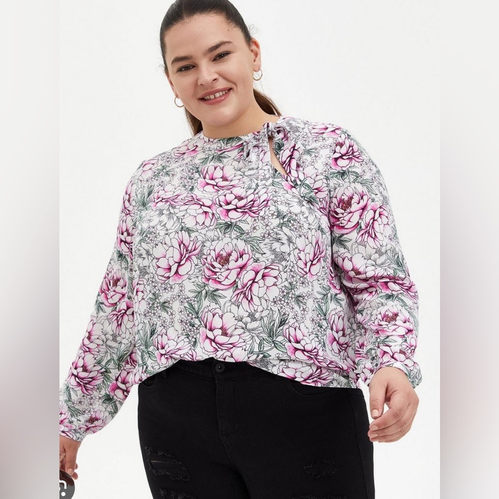 Torrid floral tie blouse size 3x